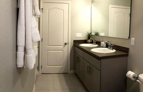 NEW Home 3 Bedrooms Water View Disney Universal - Foto 22