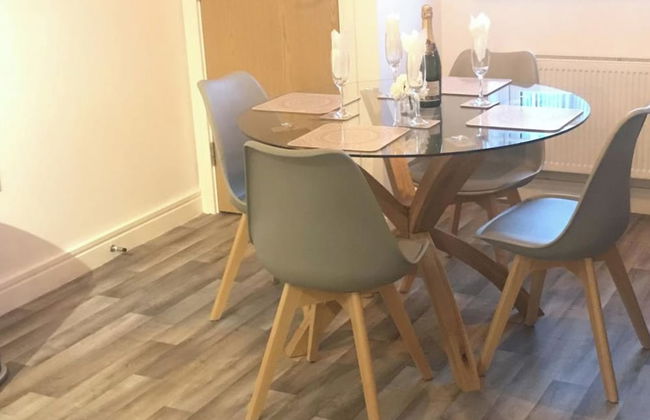 2-bed Apartment Sleeps 4 With Garden - Foto 16