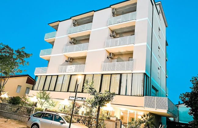 Hotel Sara - 2 Guests Room - n 13 - Foto 1