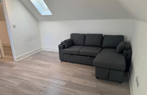 Epsom High Street Apartment 9 - Photo 4