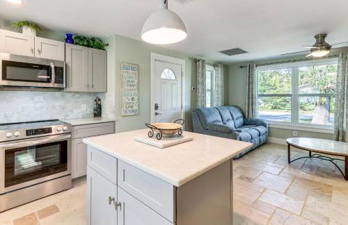 Walk to Parks, Eats and Bars Stuart Home with Patio - Photo 10