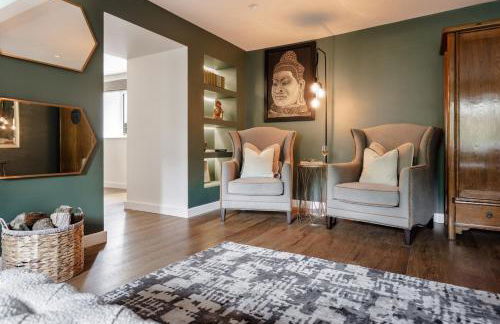 Coronation Family Cottage, Modernised 200-Year-Old Lake District Cottage with Private Hot Tub and Parking - Ridgestone - Foto 25