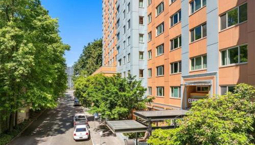 Downtown Seattle Corner Unit with Skyline Views - Photo 5