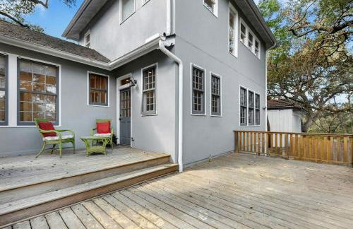 2025 New Build Victorian Gem on UT, 4BR, 2BA Downtown with Free Parking - Foto 23