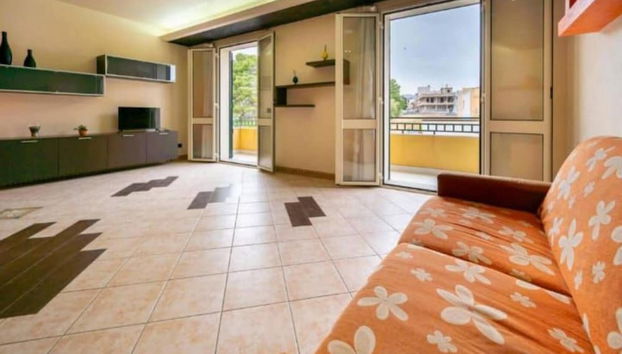 1st Floor Apartment in the City - air Conditioned - Wifi - Foto 5, Sala de estar