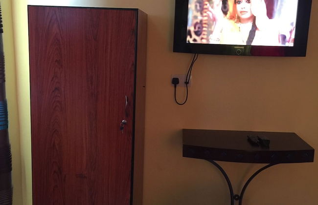 Bob Apartments - Photo 24