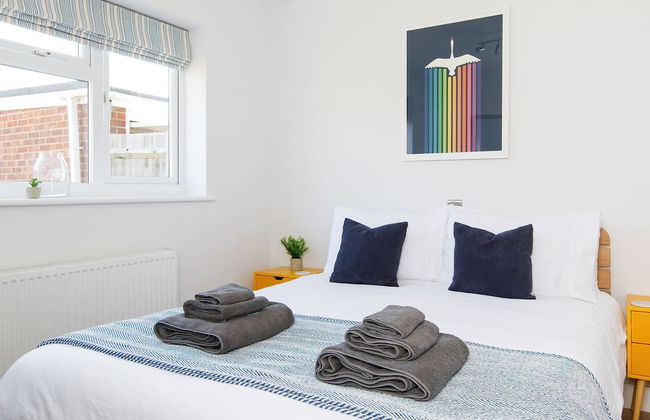 Coastal Retreat for 6 Close to Beaches - Photo 14