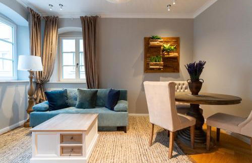 Wunderschönes Altbaujuwel in ruhiger Innenstadtlage - Foto 1