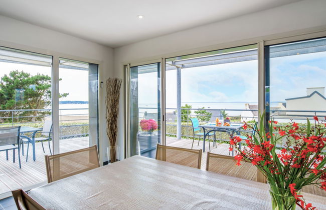 3 bedroom House in Plonévez-Porzay with garden and terrace - Photo 20