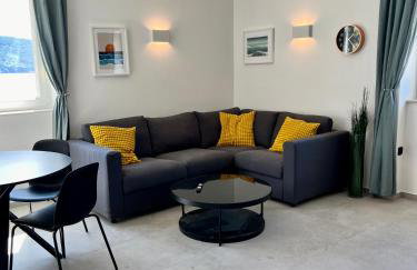 Newly Refurbished Komiza Haven - Photo 8