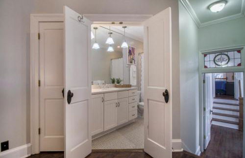 Walk to it All in Downtown, Double King Beds - Foto 11