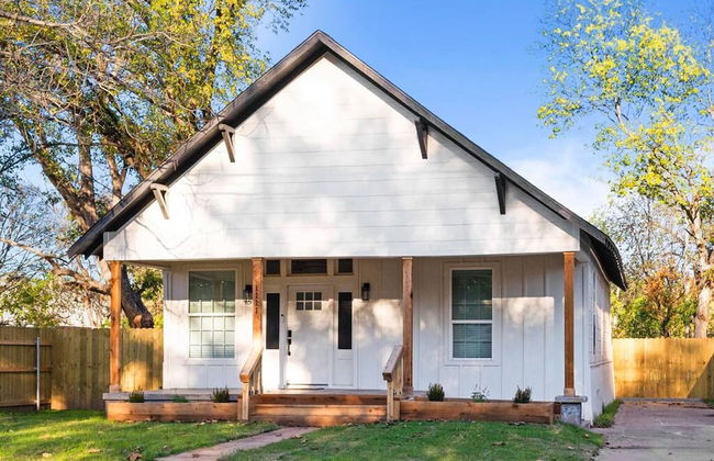 New Charming 2-bedroom Home Minutes to Downtown - Foto 1