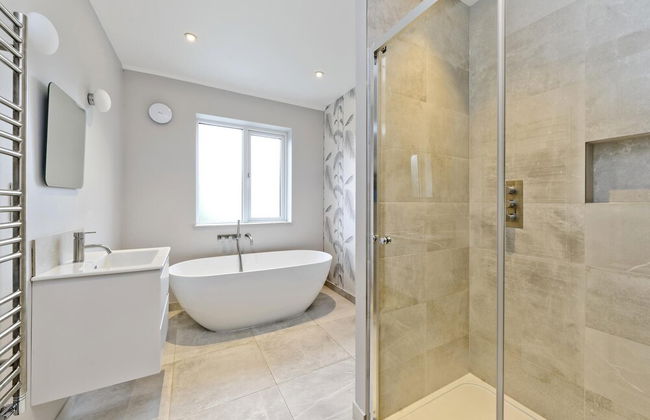 Wonderful Family Home With Garden Near Twickenham by Underthedoormat - Foto 27