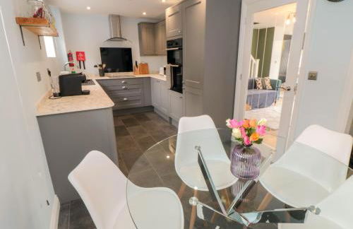 1 Staveley Cottages - Photo 5