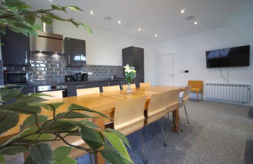 Entire Building - Suite of 3 Premium Apartments - Celebration bookings welcome - Foto 22