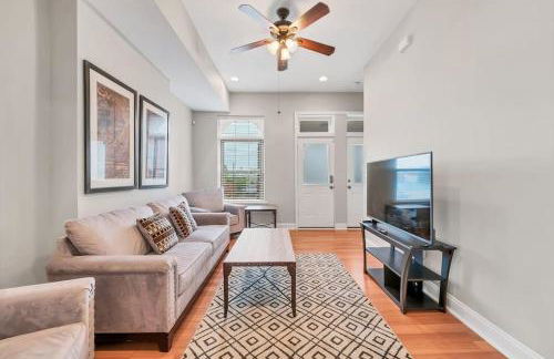 Entire building in The Grove Perfect for Groups - Foto 4