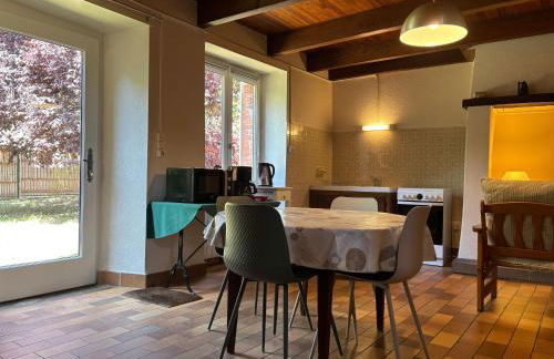 Charmante maison de village avec cour fermée, proche gorges et sites médiévaux, idéale pour découvrir 3 départements - FR-1-582-14 - Foto 8