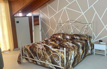 Vesux Apartments - Photo 8