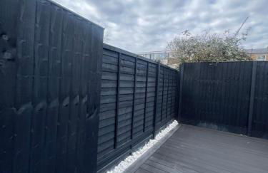 Cozy and Peaceful Apartment with Terrace in Hackney - Foto 4