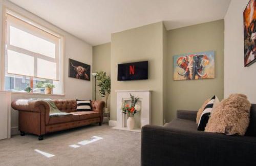 Stunning 6Bed Cottage in the Hills- Free Parking - Foto 12