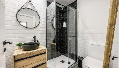 Luxe apartments Madrid Rio by RentitUP - Photo 3