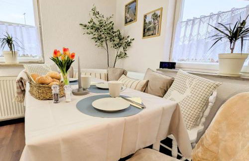 Monteurwohnung Ferienwohnung Kassel 1-4 Betten Zentral & Ruhig 3 Min zur Tram und Zug - Foto 2