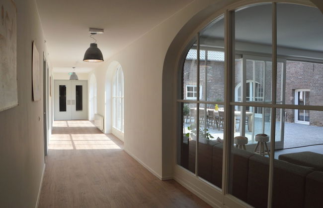 Swolgen Estate With Sauna - Photo 2