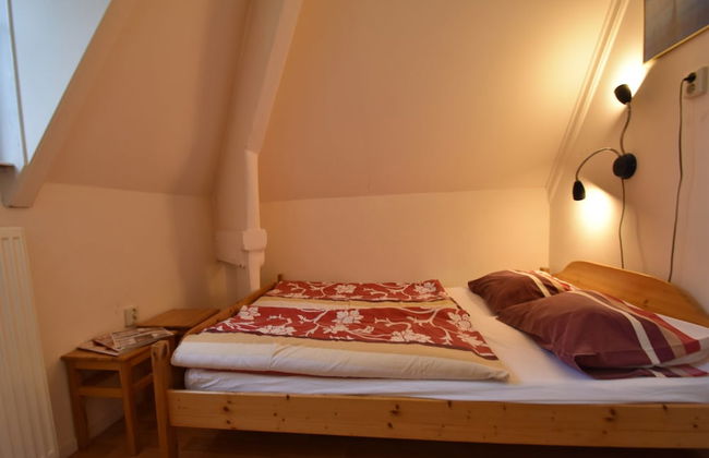 Apartment in Bergen aan Zee Near the Beach - Photo 3