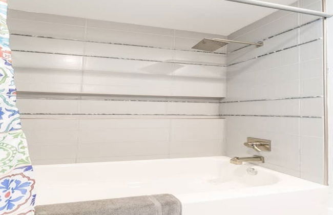 City Luxury Oasis! 3 Level Condo With 360 Roof! - Foto 11