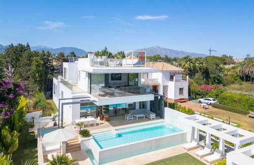 Brand New 7B Villa Zelda Beachside New Golden Mile - Photo 1