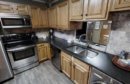 Rose Rock Mountain View - Pet Friendly - Fireplace - WiFi - Hot Tub - Washer - Dryer - Foto 8