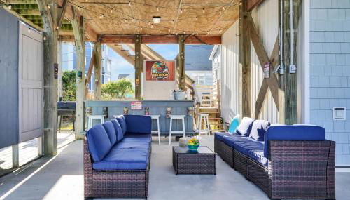 Walkable Topsail Retreat with Hot Tub and Views - Foto 3