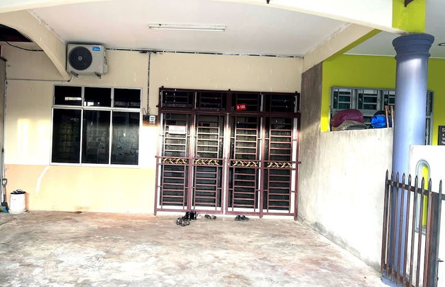 OYO Home 90492 Sena Homestay - Photo 9