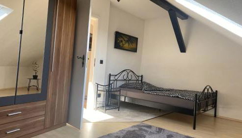 2 Zimmer Wohnung nahe Galopprennbahn - Foto 2