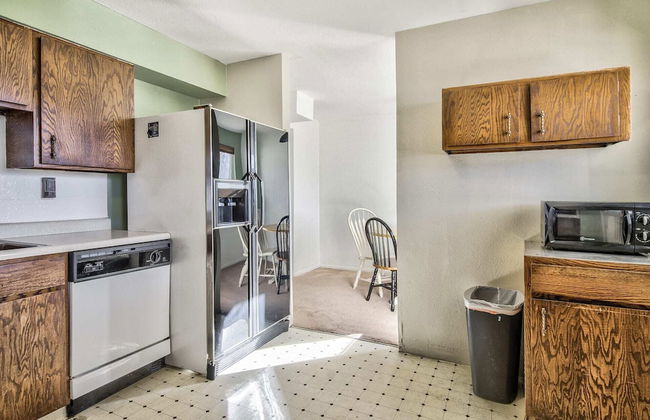 2BR Pikes Peak Views Garden of Gods Dog-friendly! - Photo 14