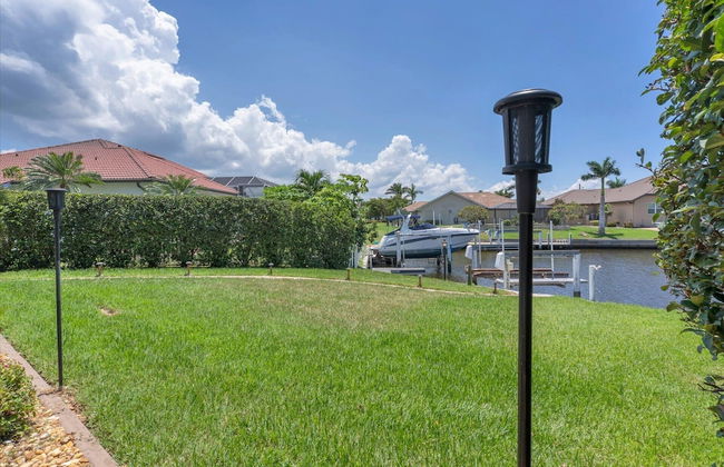 325 Segovia Drive - Foto 30