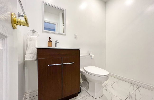 Hip Townhome With Garage Dt Mtl - Foto 13