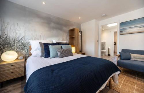 Luxury 4 bed beachside home with coastal views - Foto 8