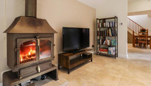 Paws In The Pines - Photo 5