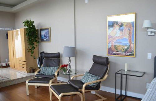 Romantic Spacious Suite with Salish Sea & Mountain Views at Seattle Luxury Estate - Foto 3