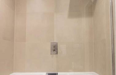 Westminster 1 bed apt with terrace and Air-Con - Photo 13