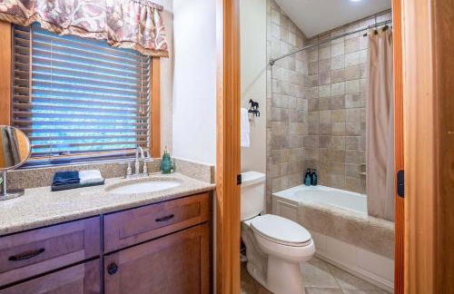 --Mountain Chalet Getaway with Breathtaking View Next to Tail of Dragon-- - Foto 24