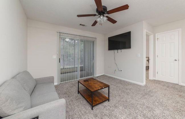 Modern 1BR With Pool and Parking Access - Foto 6