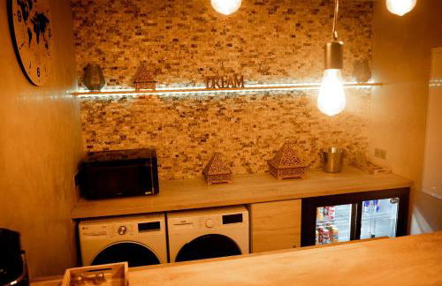 LE LOFT A BULLES (85m2 Jacuzzi Hammam Billiard Bar Douche Sauna) - Foto 14