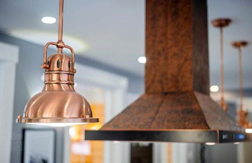 New Sunday River Ski Retreat with Hot Tub Spa - FirePit Sleeps 16 - Foto 39