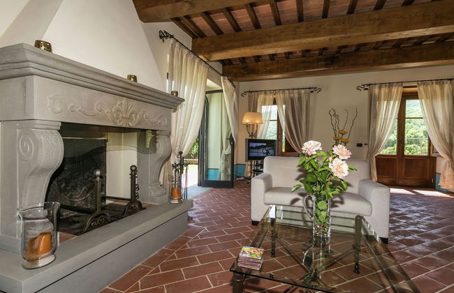 Luxury Villas in Poppi With Heated Pool - Foto 12