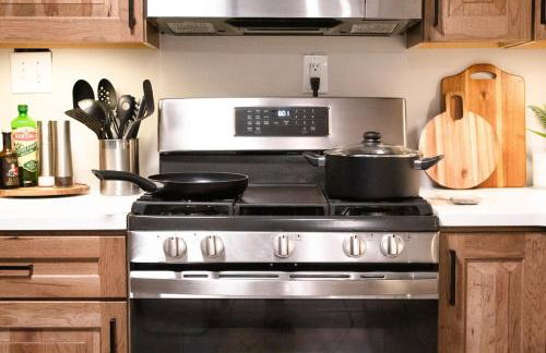 Waterfront Home with Arcade, MassageChair, Firepit, Infinity Game Table - Foto 48