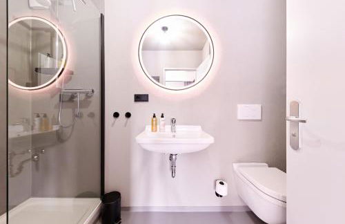 XZLLENZ Küche Bad S-Bahn Parken Smart-TV Wellbeing - Foto 6