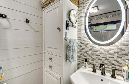 Outdoor Kitchen and Canal Views Cabin in Quilcene! - Foto 16