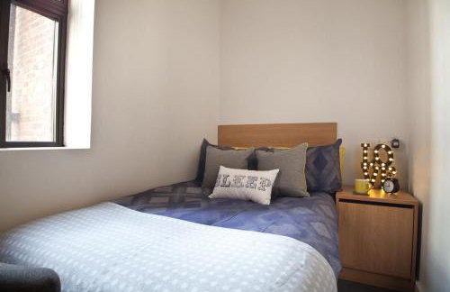 For Students Only - Algernon Firth in Leeds - Foto 7